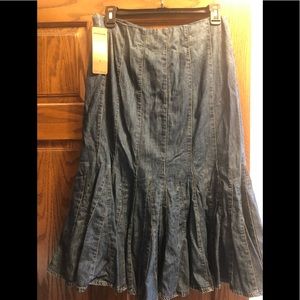 Lauren Jeans Co size 4 long 27inch skirt